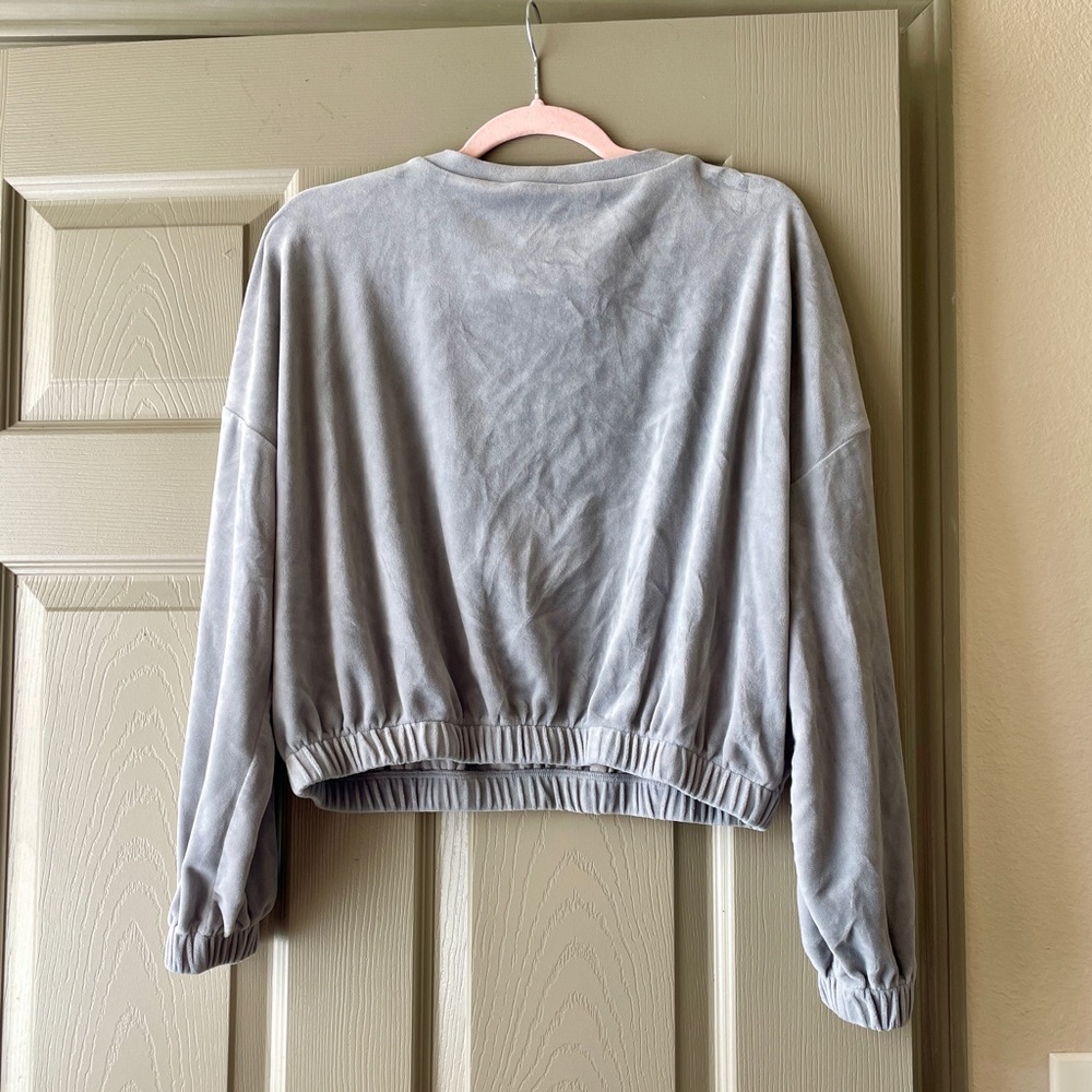 Gray Cropped Sweater - Picture 3 of 3